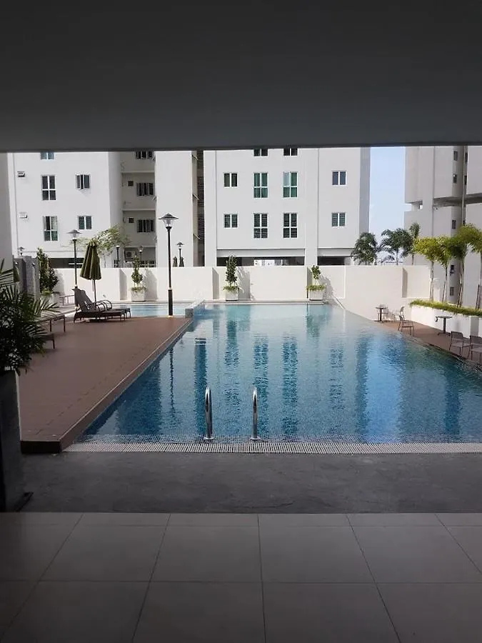 Straits Garden Suites By Yen'S Sojourn George Town 0*,